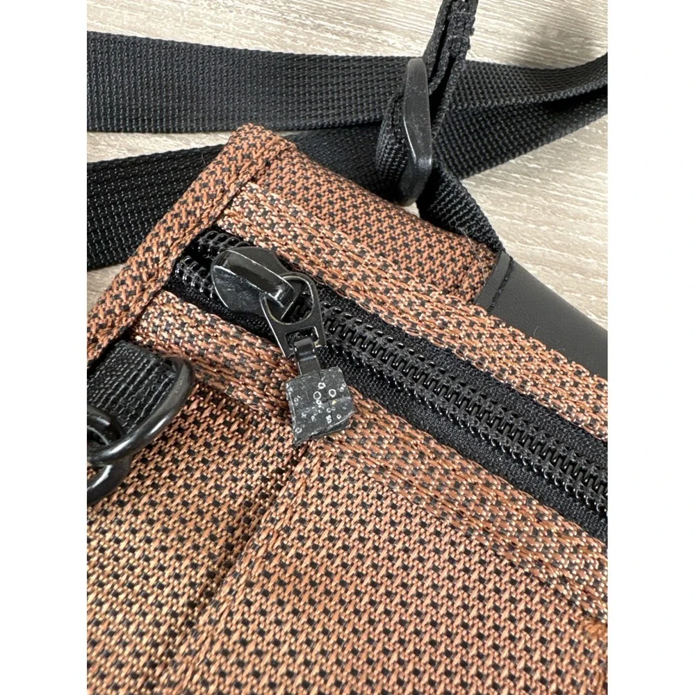 Vintage Tumi T2 Brown Ballistic Nylon Travel Wallet Crossbody Neck Pouch Bag